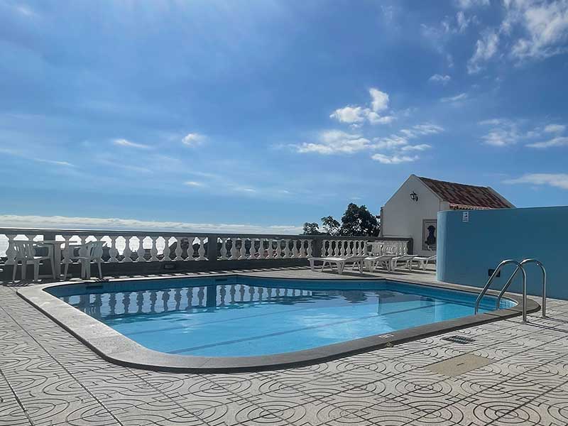 swimming-pool